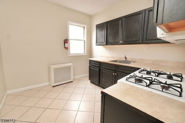 78 Eaton Pl, East Orange City, NJ 07017