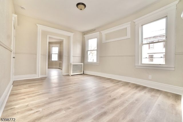 78 Eaton Pl, East Orange City, NJ 07017