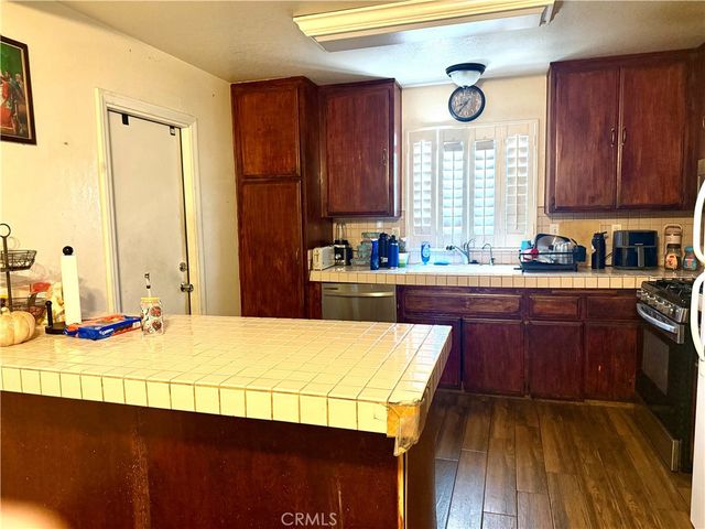 1603 James Court, Redlands, CA 92374
