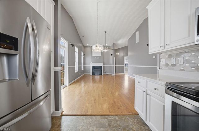 3958 Rex CIR, Chesapeake, VA 23321