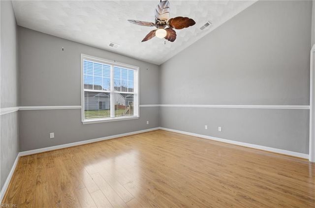 3958 Rex CIR, Chesapeake, VA 23321