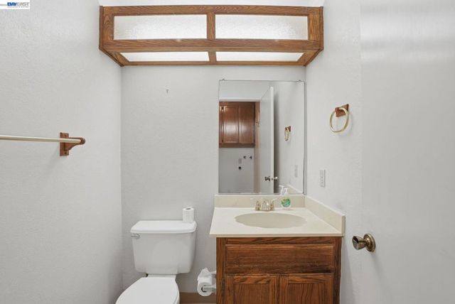 37725 Cedar Blvd, Newark, CA 94560