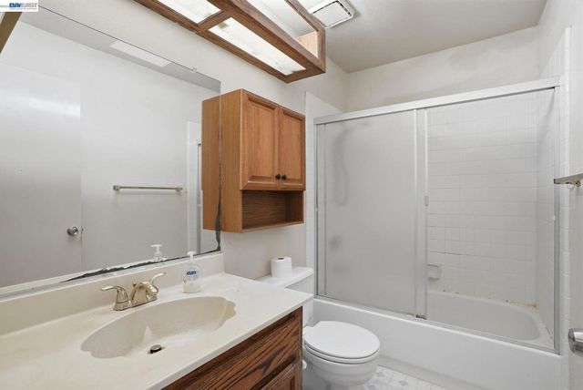 37725 Cedar Blvd, Newark, CA 94560