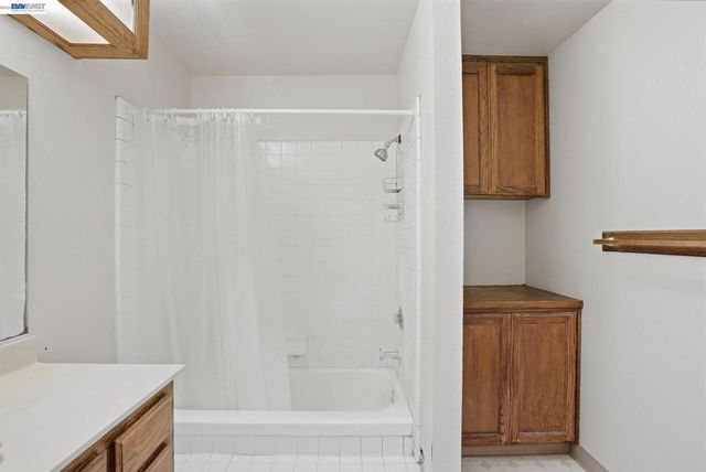 37725 Cedar Blvd, Newark, CA 94560