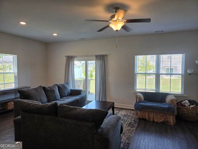 541 Governor Treutlen Circle, Pooler, GA 31322