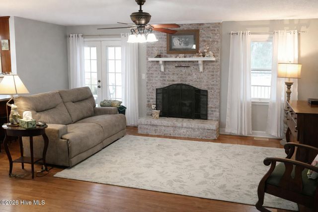 184 Timber Cove Drive, Whiteville, NC 28472