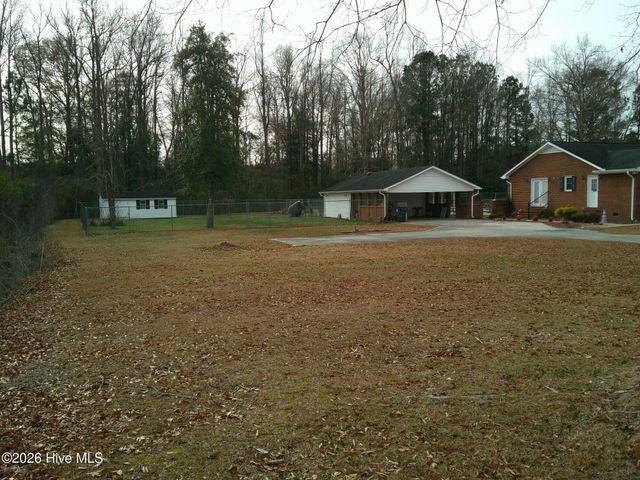 184 Timber Cove Drive, Whiteville, NC 28472