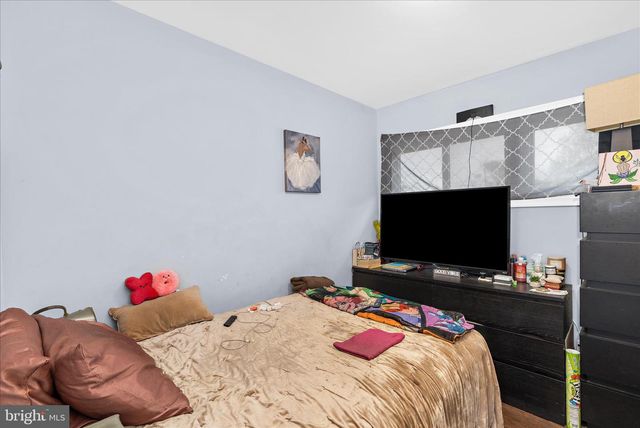 5911 CHARNWOOD, Catonsville, MD 21228