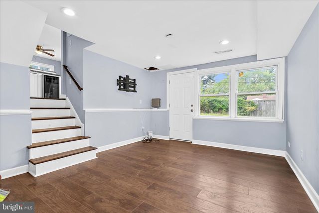 5911 CHARNWOOD, Catonsville, MD 21228