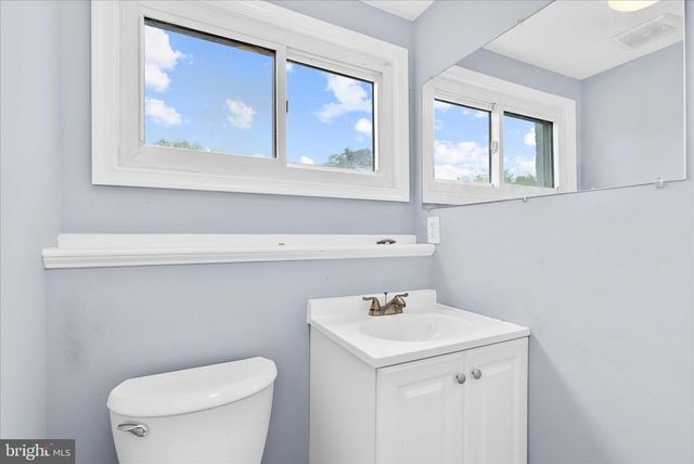 5911 CHARNWOOD, Catonsville, MD 21228