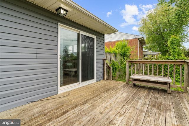 5911 CHARNWOOD, Catonsville, MD 21228