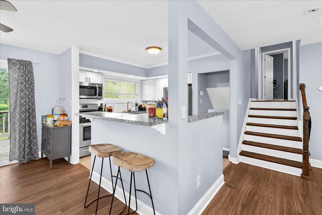 5911 CHARNWOOD, Catonsville, MD 21228
