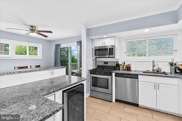 5911 CHARNWOOD, Catonsville, MD 21228