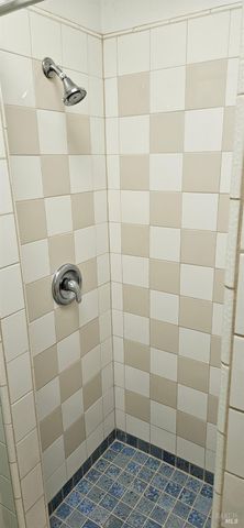 523 Center St, Healdsburg, CA 95448