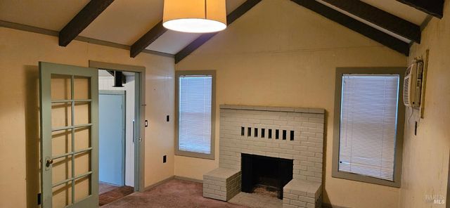 523 Center St, Healdsburg, CA 95448