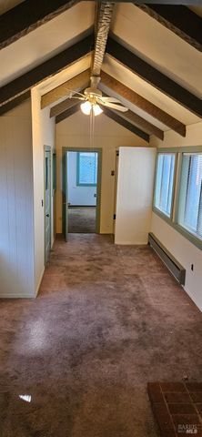 523 Center St, Healdsburg, CA 95448