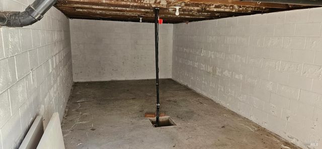 523 Center St, Healdsburg, CA 95448