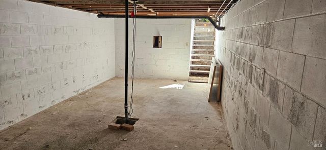 523 Center St, Healdsburg, CA 95448