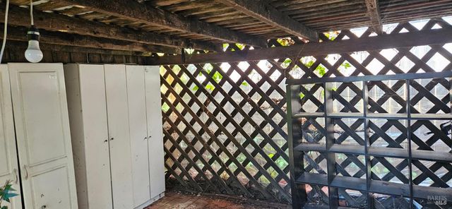 523 Center St, Healdsburg, CA 95448