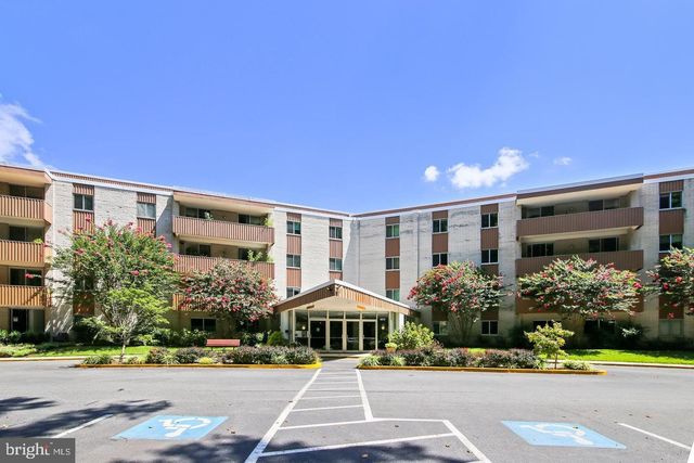 7505 DEMOCRACY BLVD #A-417, Bethesda, MD 20817