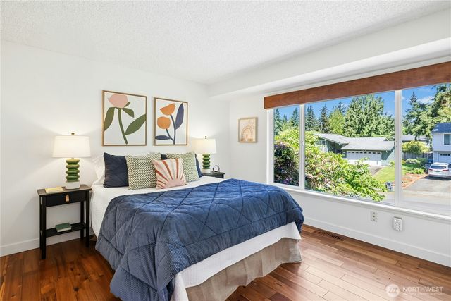 2051 NE Bartre Court, Poulsbo, WA 98370