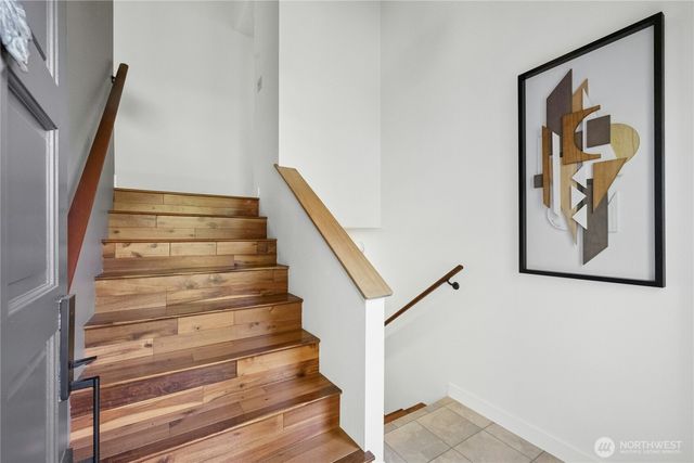 2051 NE Bartre Court, Poulsbo, WA 98370