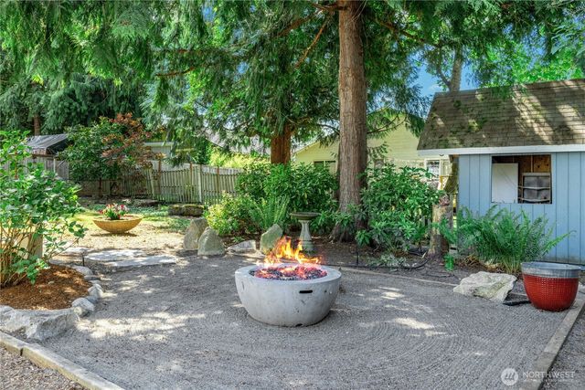 2051 NE Bartre Court, Poulsbo, WA 98370