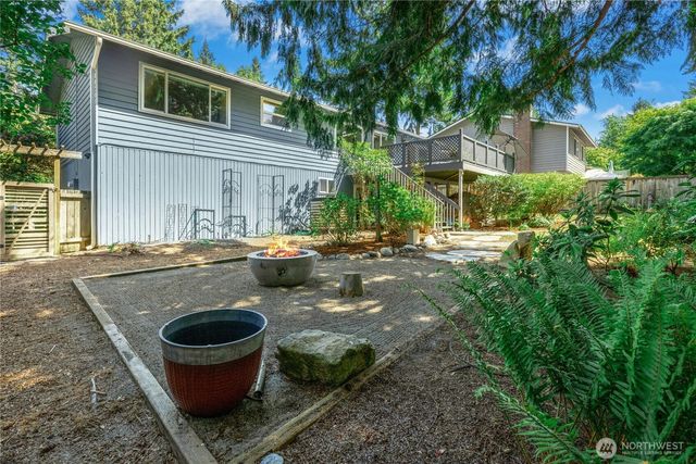 2051 NE Bartre Court, Poulsbo, WA 98370