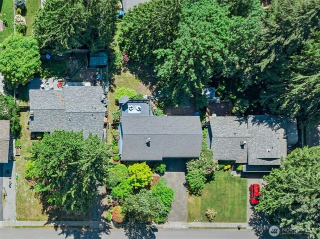 2051 NE Bartre Court, Poulsbo, WA 98370