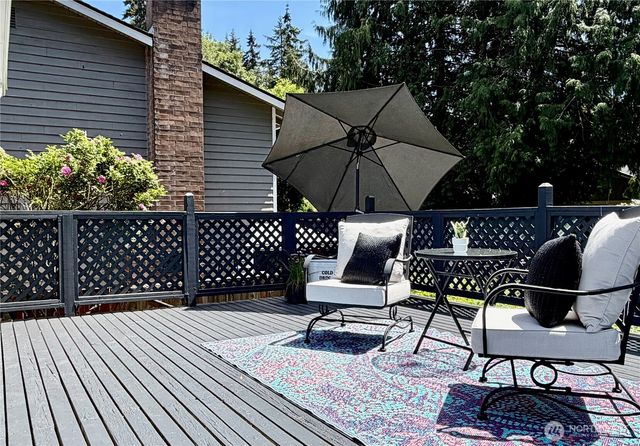 2051 NE Bartre Court, Poulsbo, WA 98370