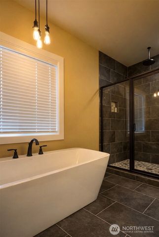 167 Mountain Crest Lane, Eatonville, WA 98328