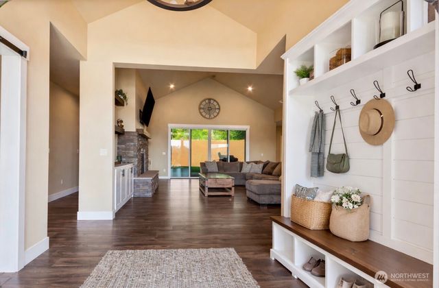 167 Mountain Crest Lane, Eatonville, WA 98328