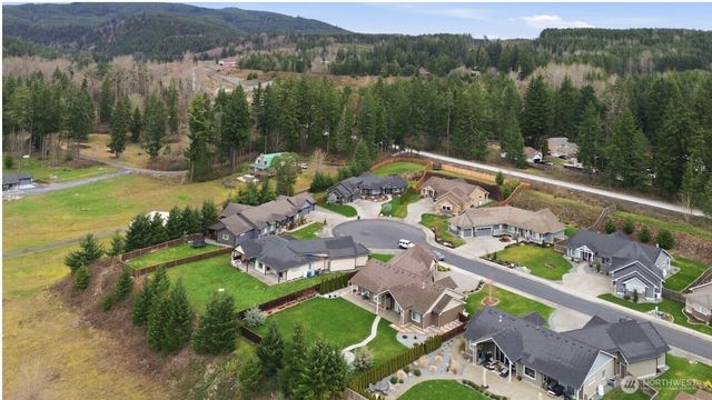 167 Mountain Crest Lane, Eatonville, WA 98328