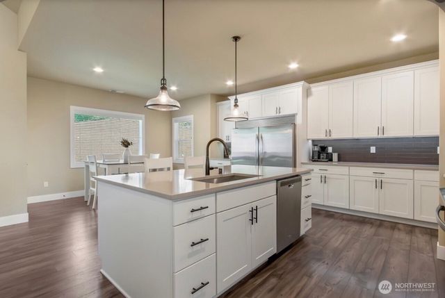 167 Mountain Crest Lane, Eatonville, WA 98328