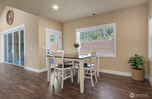 167 Mountain Crest Lane, Eatonville, WA 98328