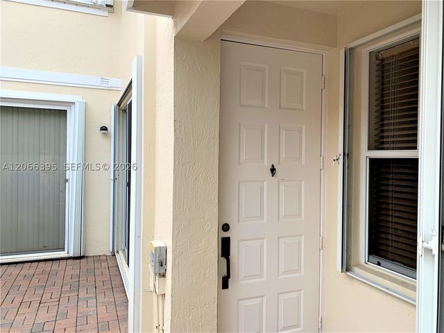 1130 Buttonwood Ln -, Hollywood, FL 33019