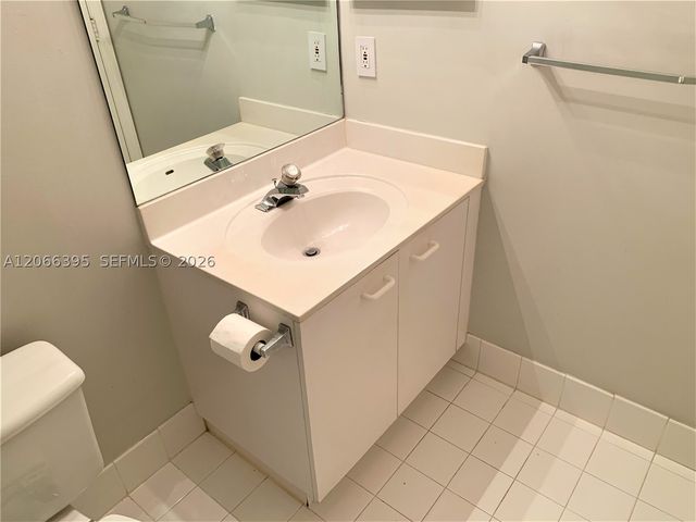 1130 Buttonwood Ln -, Hollywood, FL 33019