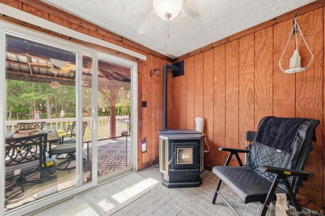 3589 State Route 52, Pine Bush, NY 12566