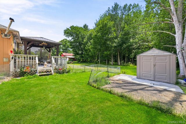 3589 State Route 52, Pine Bush, NY 12566