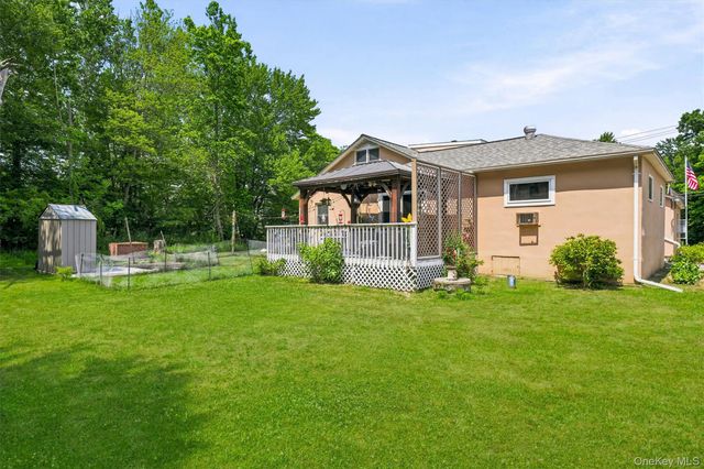3589 State Route 52, Pine Bush, NY 12566