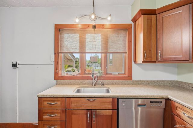 3589 State Route 52, Pine Bush, NY 12566