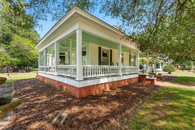 202 Minor Avenue, Montezuma, GA 31063