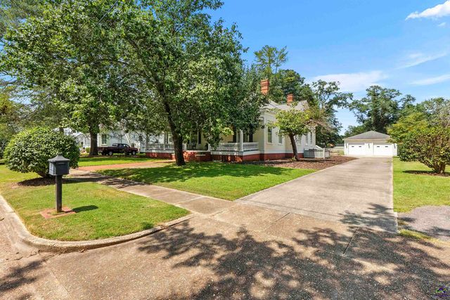 202 Minor Avenue, Montezuma, GA 31063