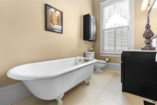 202 Minor Avenue, Montezuma, GA 31063