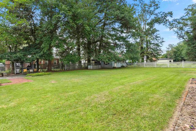 202 Minor Avenue, Montezuma, GA 31063