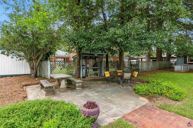 202 Minor Avenue, Montezuma, GA 31063