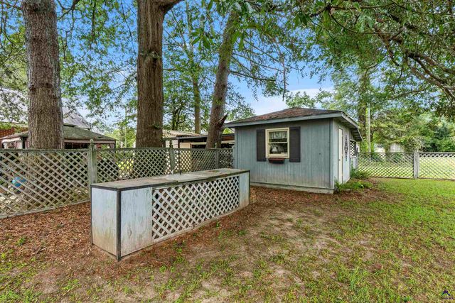 202 Minor Avenue, Montezuma, GA 31063