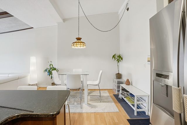 57 Broadlawn Park 4B, Boston, MA 02467