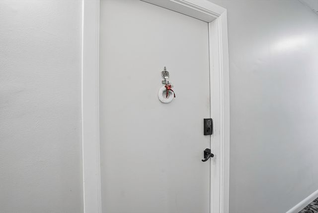 57 Broadlawn Park 4B, Boston, MA 02467