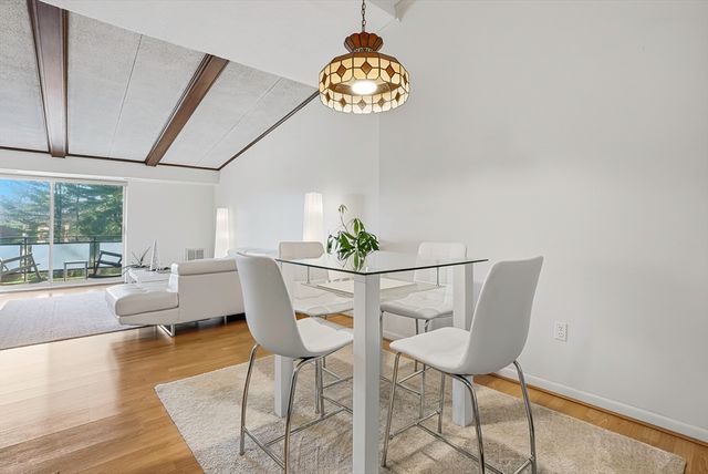 57 Broadlawn Park 4B, Boston, MA 02467